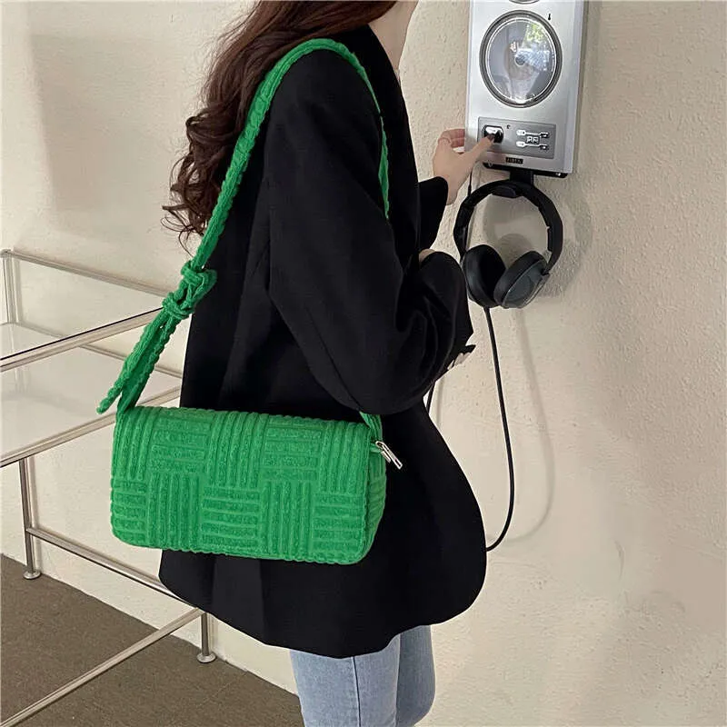 Grüne Handtuch Stoff Handtaschen und Geldbörse Designer Crossbody Mode Kissen Taschen für Frauen Schulter Tasche Damen Tote Clutch_voghion.com