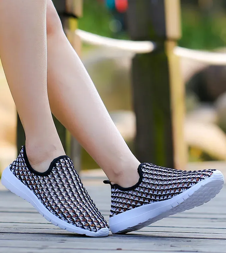BEANNHUA Hohlgewebe Weibliches Fliegennetz Luftsport Und Freizeit Erhöhte Laufschuhe Mit Dicker Sohle 240708_voghion.com
