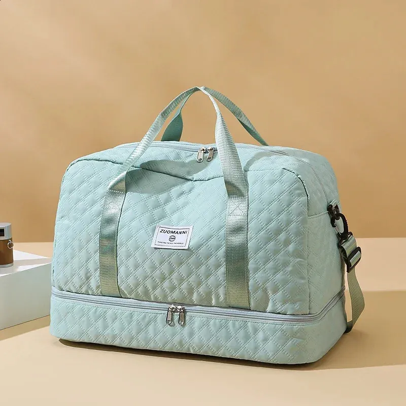 Large Capacity Travel Duffel Bag With Wet Dry Separation_voghion.com