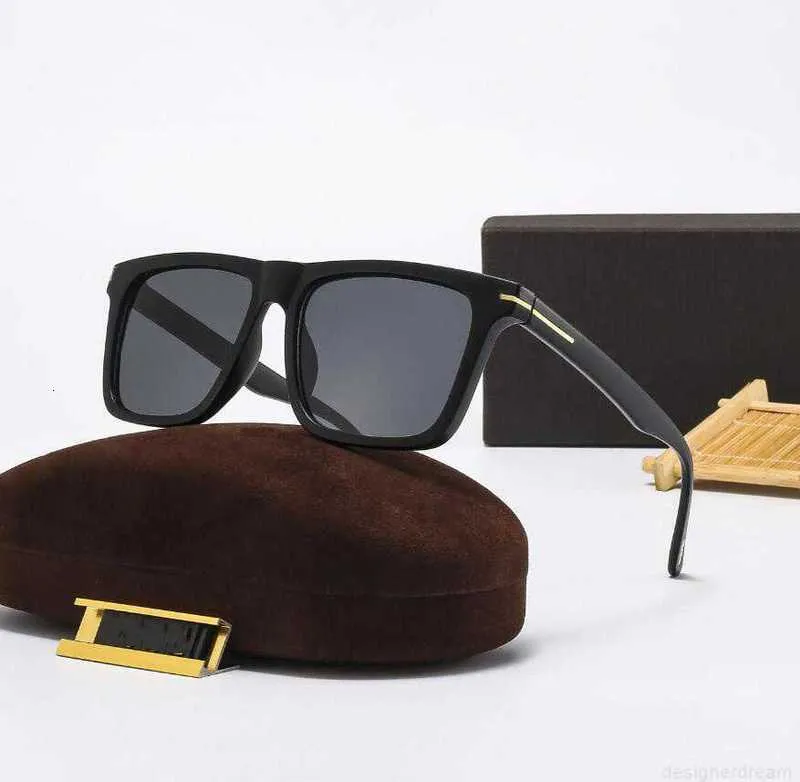 Montatura di design Occhiali da sole di design Occhiali da sole da uomo Occhiali da sole neri da esterno Occhiali da sole retrò e da donna Grandi per R0RK_voghion.com