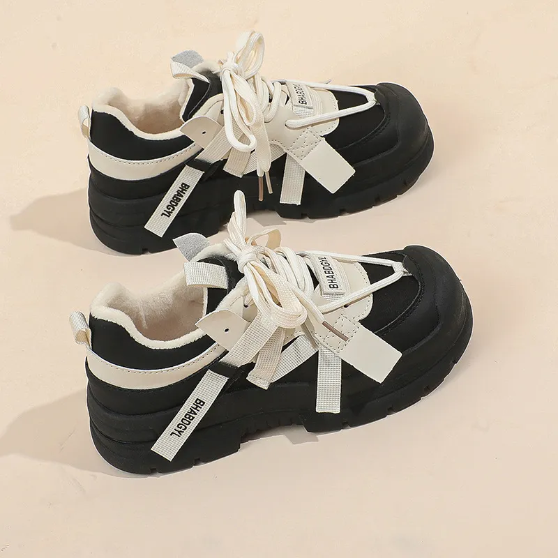 Scarpe da running in vera pelle con interno in peluche e mesh_voghion.com