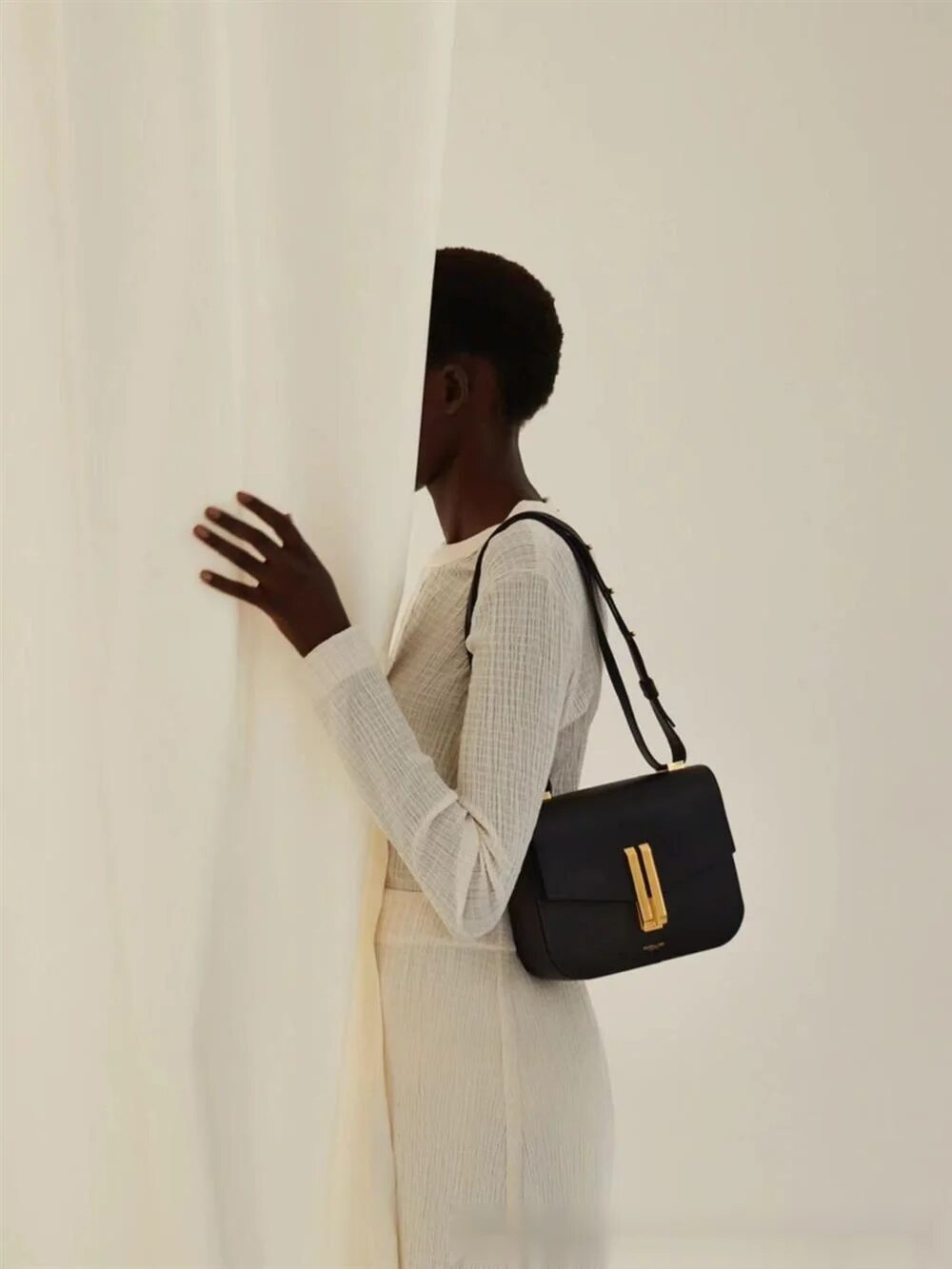 Demellier – petit sac carré en cuir tofu pour femmes, design de niche britannique, texture de qualité supérieure, bandoulière simple, petit sac carré_voghion.com