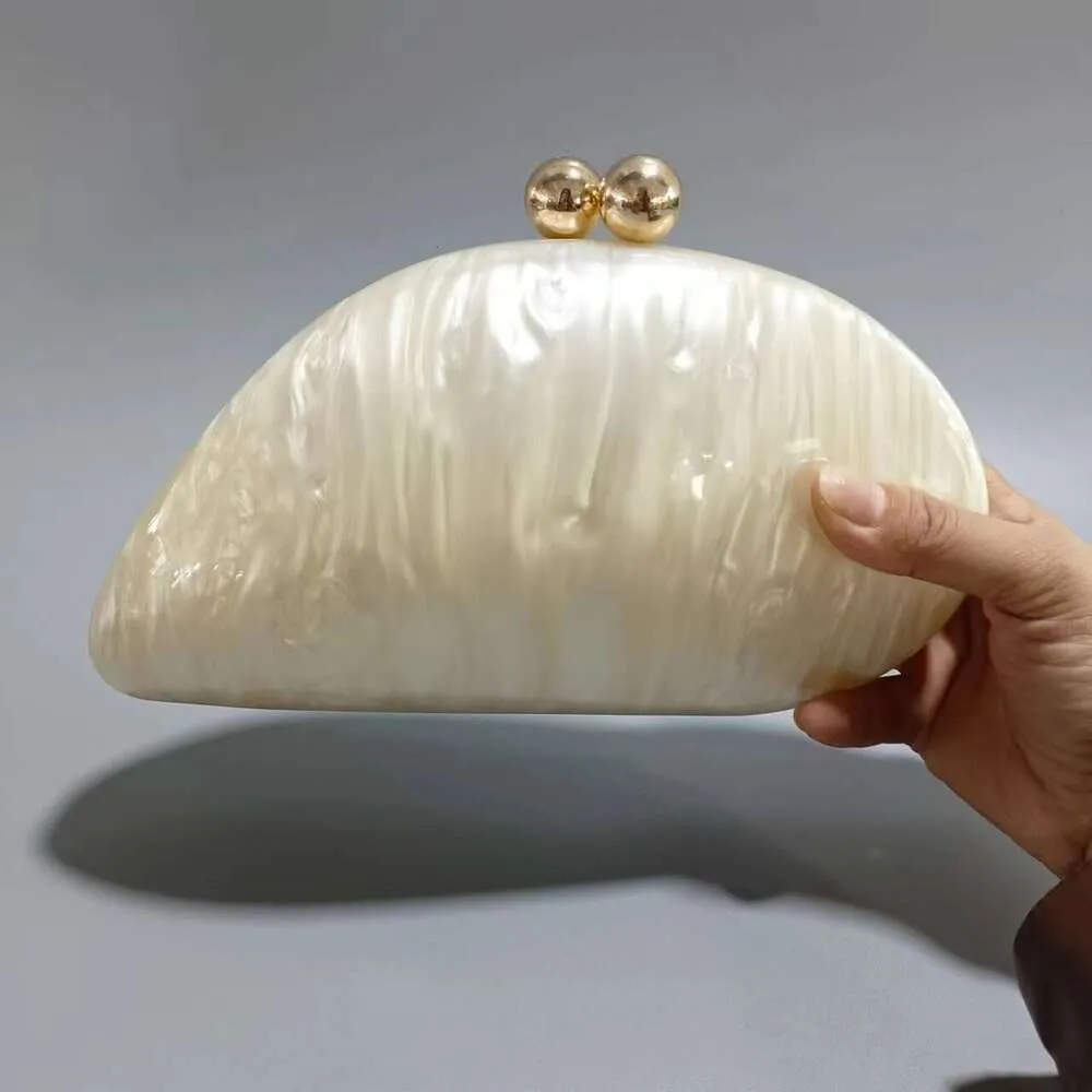 Neue ovale unregelmäßige Perle weiße Acryl-Box Abendtasche Damen Designer Hochzeit Party handgemachte Kupplung Geldbörsen und Handtaschen_voghion.com