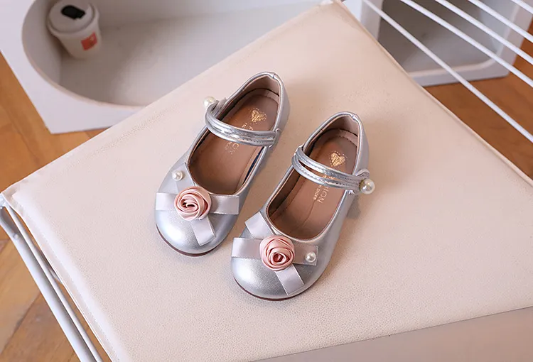 2025 nuevos zapatos de princesa de cuero para niños, zapatos Mary Janes para bebés, zapatos planos para niños pequeños, vestido de baile para niñas_voghion.com