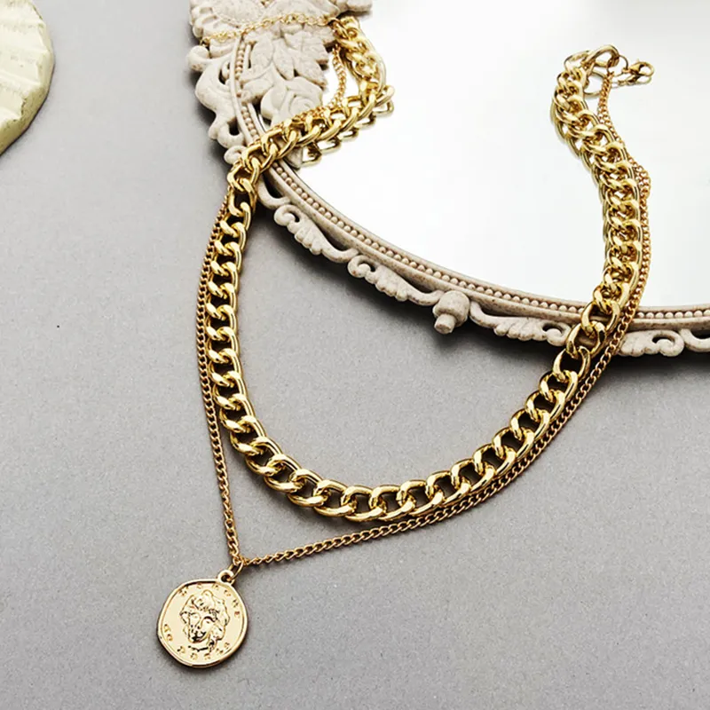 Collana multistrato vintage oro con pendente per donna_voghion.com