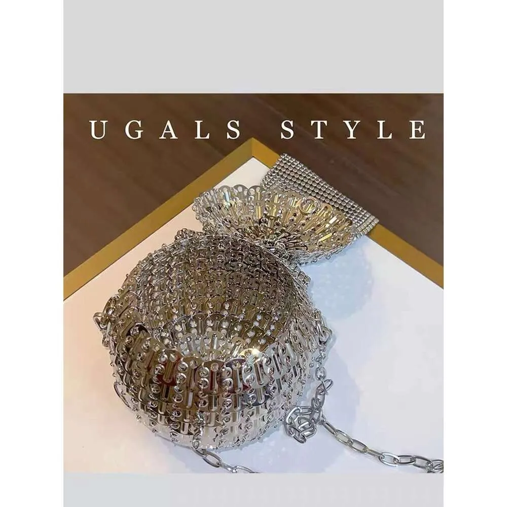 Borsa a tracolla da sera con pochette da sposa, fatta a mano, con pallina circolare in cristallo intrecciata e nodo a fiocco, da strada_voghion.com