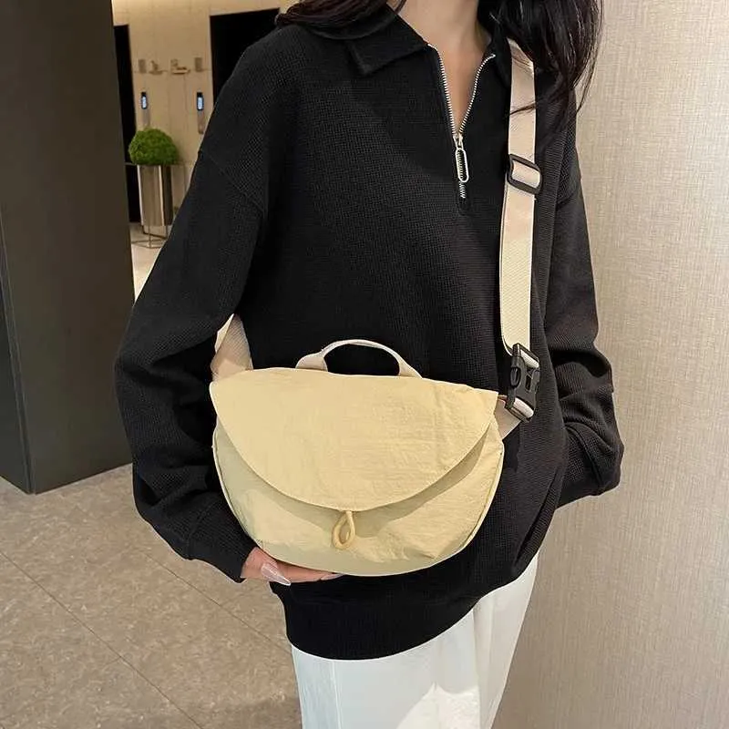 Borsa a tracolla elegante da donna borsa spalla e marsupio nylon_voghion.com