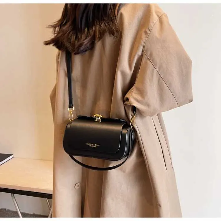 Fashionable and High-end Small Square for Women New Spring/summer Single Shoulder Bag Textured Crossbody Ba241217_voghion.com