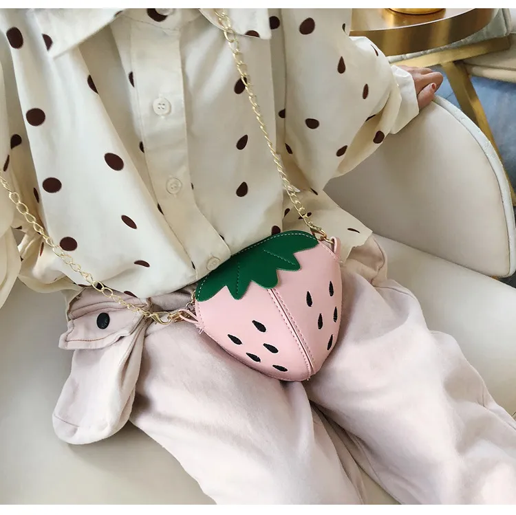 Kids Strawberry Shape Messenger Bags Cute Girls Princess Purse Children Chain Shoulder Outdoor Fruit Crossbody Bag M1169_voghion.com