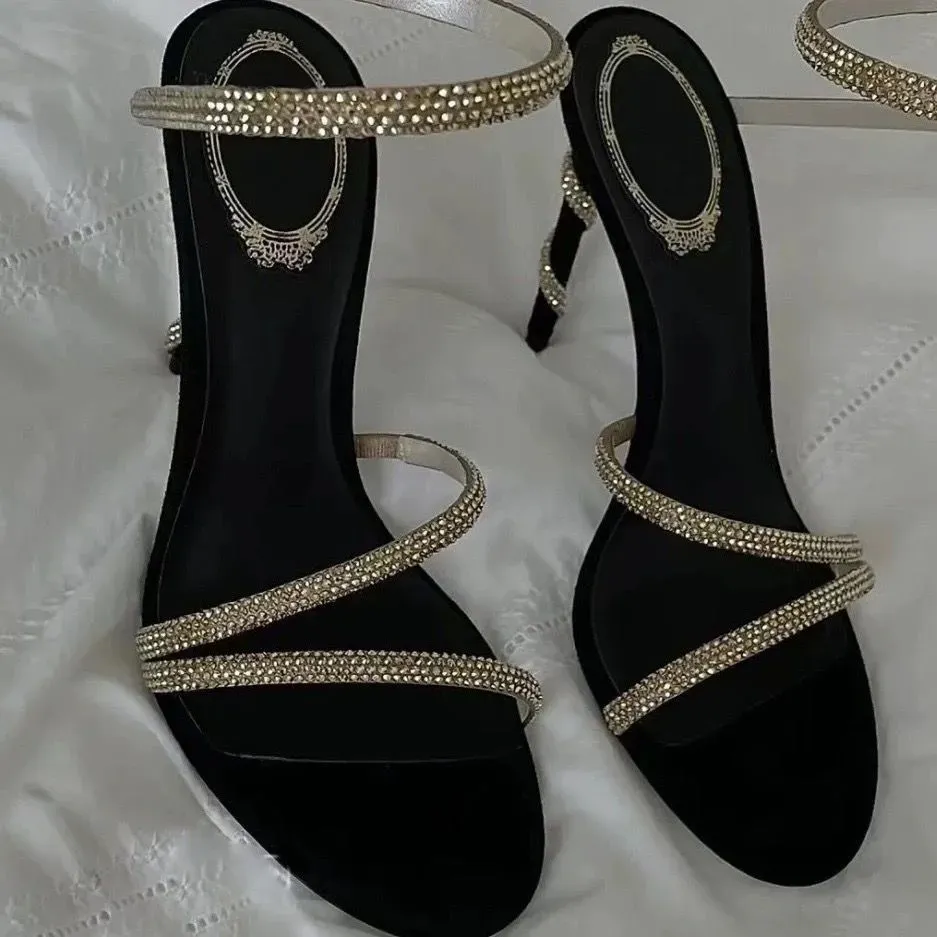 Designer Heels Margot verzierte Wildleder Designer Sandalen Snake Strass Stiletto Heels Damen High Heels Designer Knöchel_voghion.com