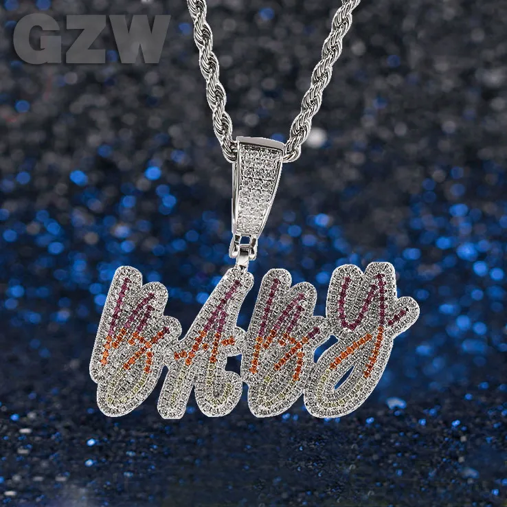 Collier avec pendentif personnalisé avec initiales cursives colorées de A à Z et pierre en zircone cubique glacée en or véritable_voghion.com
