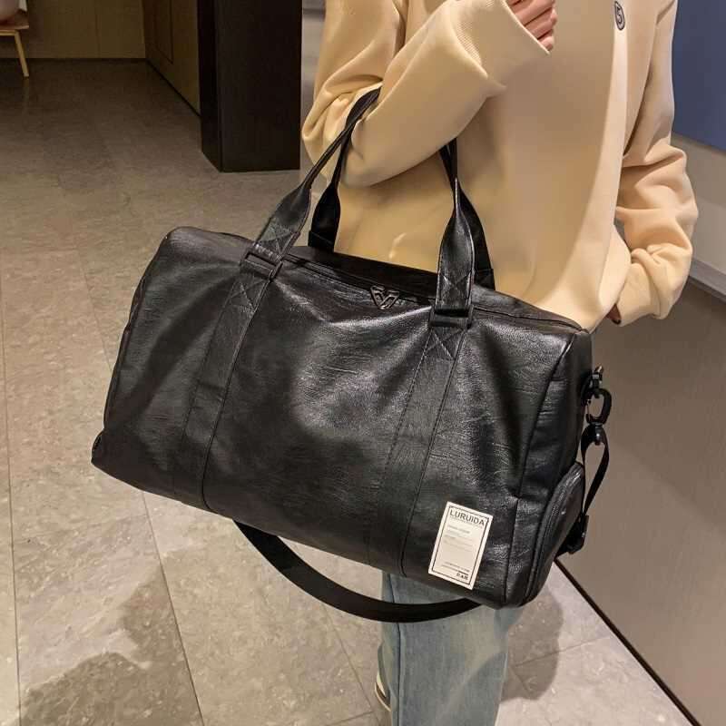 Borsa da viaggio in pelle a tracolla da uomo per sport, nuoto e fitness_voghion.com