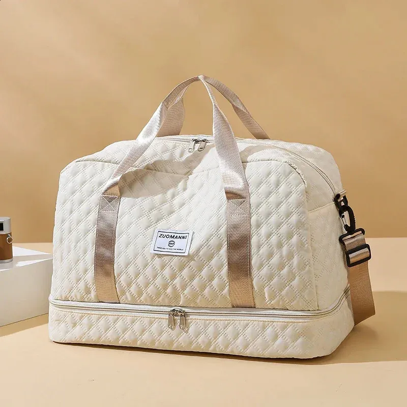Large Capacity Travel Duffel Bag With Wet Dry Separation_voghion.com