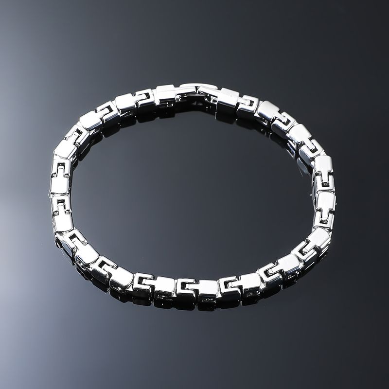 Pulsera con colgante de personalidad simple para hombres y mujeres._voghion.com
