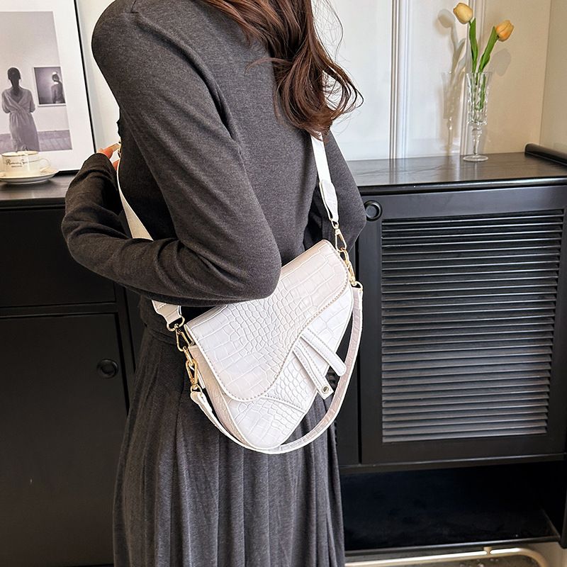 High-End-Tasche für Frauen 2023 neue Mode Schulter Messenger Handtasche Krokodilmuster große Kapazität Außenh_voghion.com