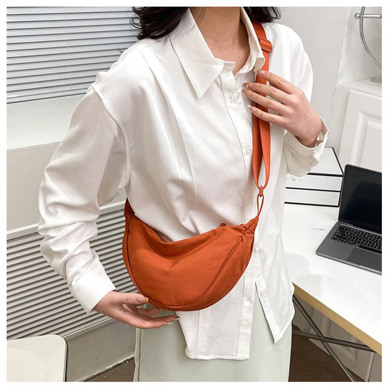 Borsa casual in nylongewebe Mode 2024 Neue Schulter Crossbody Knödel Tasche_voghion.com