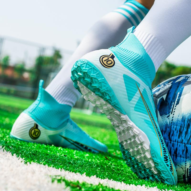 Men Soccer Shoes Kids Football Boots Women Professional Soccer Cleats Antiskid Chaussure Football TF/FG Outdoor Football Shoes_voghion.com
