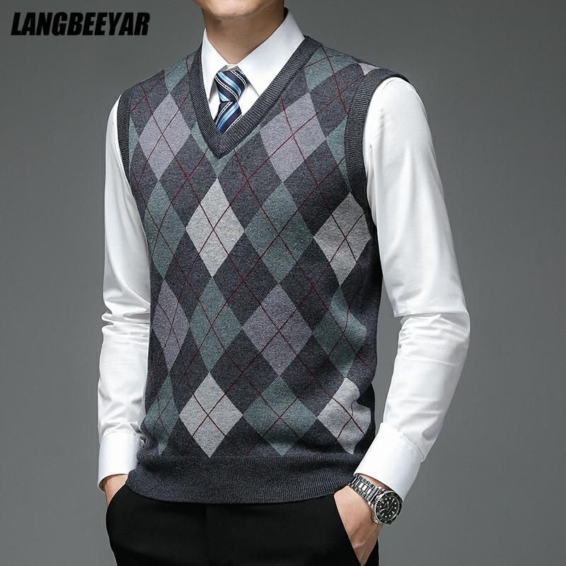 New Autum Fashion Designer Brand Argyle Pullover Diamond Sweater V Neck Knit Vest 6% Wool Sleeveless Casual Men Clothing_voghion.com