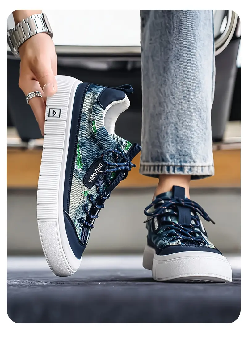 Washed Denim Board Shoes With Camouflage Print For Men_voghion.com