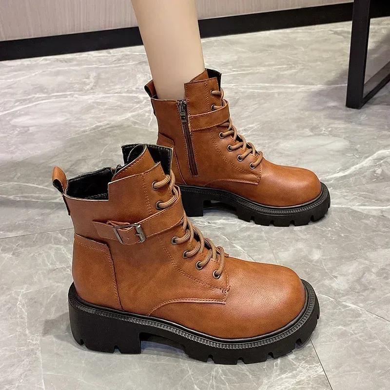Women New Autumn/Winter British Style Motorcycle Thick Bottom Lace Up Zipper Buckle Retro Large 43 Short Boots_voghion.com