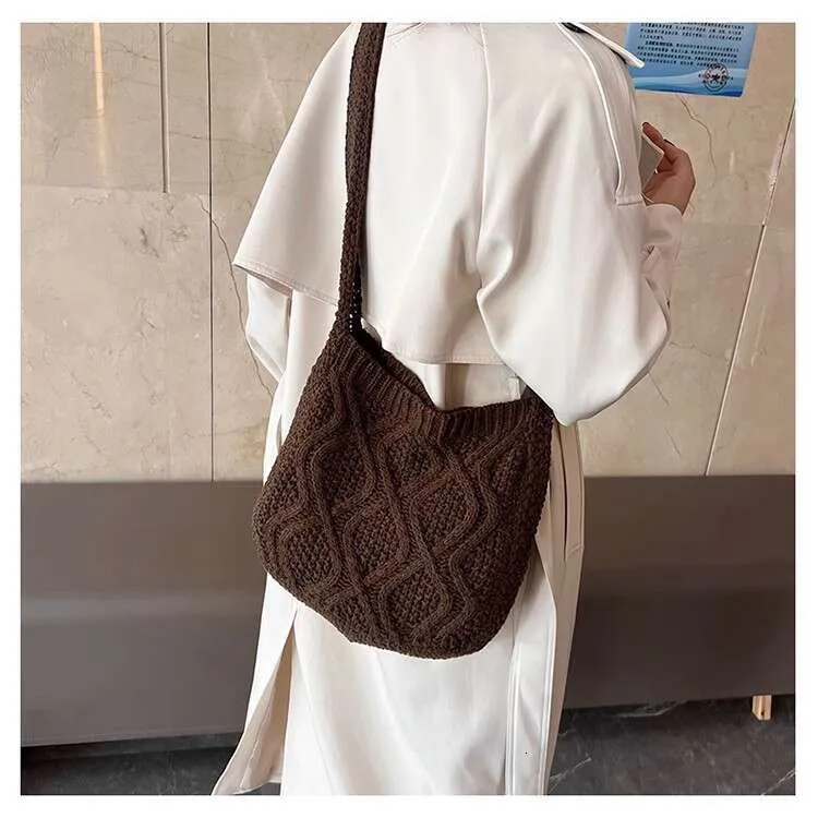 New Knitted Art Crossbody Bags Solid Color Tote Spinach Twist Shoulder Women's Bag_voghion.com