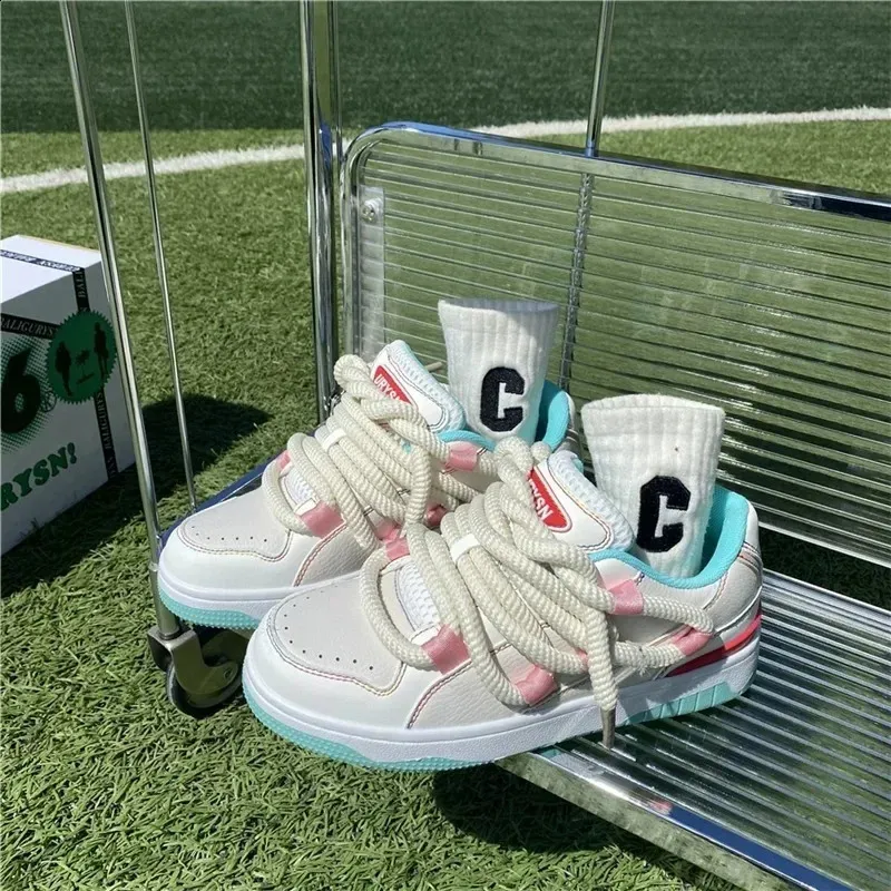 Sneakers Donna Tennis Moda Femminile Piattaforma Scarpe da Ginnastica Casual Sport Basic Donna Vulcanize Scarpe atillas Mujer 240826_voghion.com