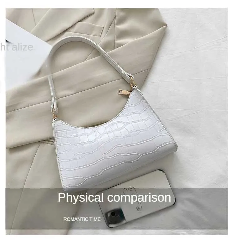 Fashion Exquisite Shopping Bag Retro Casual Totes Shoulder Bags Female Leather Solid Color Chain Handbag for Women_voghion.com