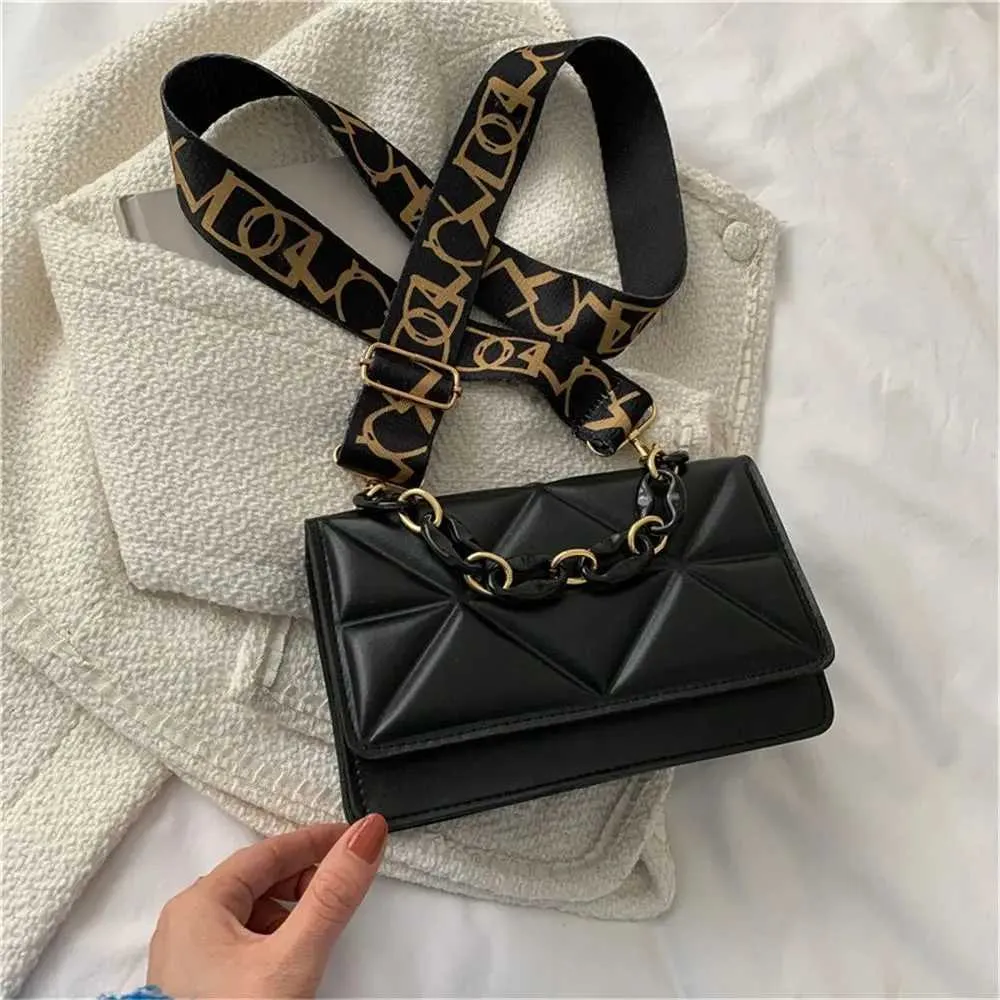 Elegant Women's Shoulder Bag And Crossbody Flap Bag Large Capacity_voghion.com