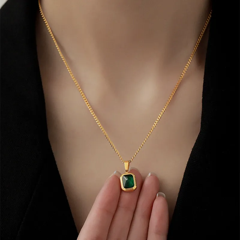 Collares colgantes de moda con circonita verde cuadrada para mujeres y niñas, joyería de compromiso de boda de acero inoxidable_voghion.com
