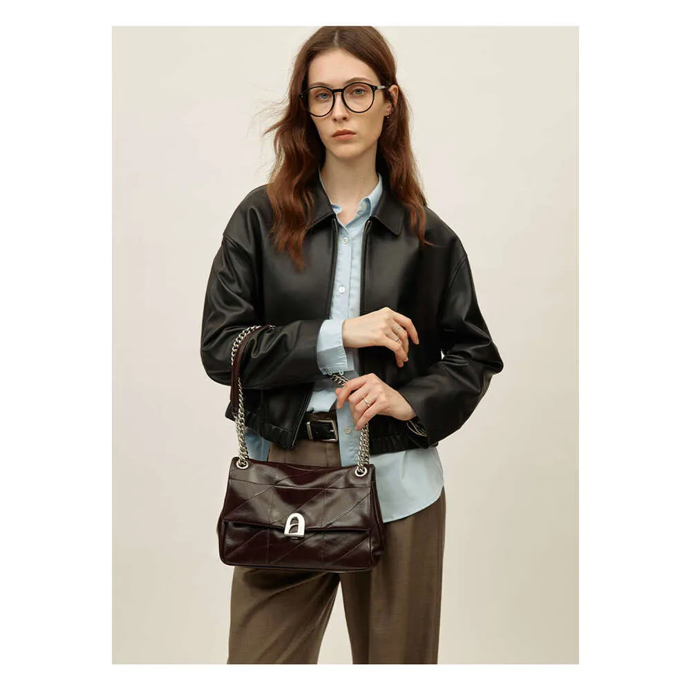 Shoulder Bag Crossbody Bag Large Capacity Leather Handbag For Women_voghion.com