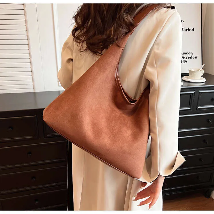 New Retro Niche Suede Women's Versatile Shoulder Fashionable Underarm Tote Bag_voghion.com