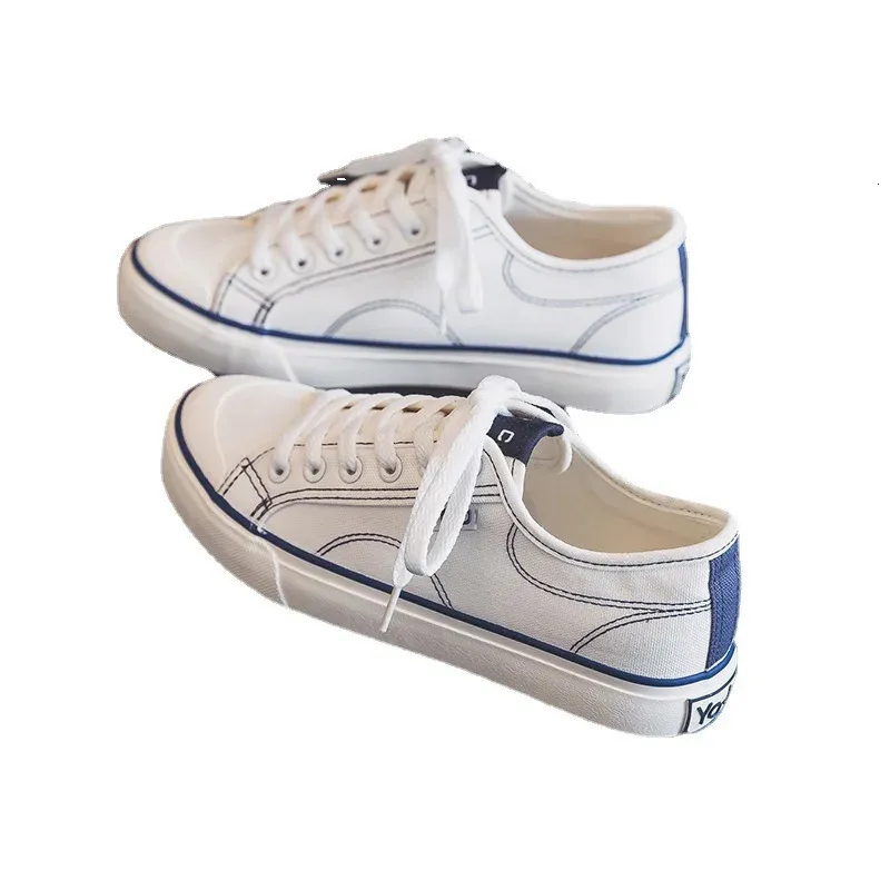 Women's Classic Canvas Sneakers White Lightweight Lace-up Shoes_voghion.com