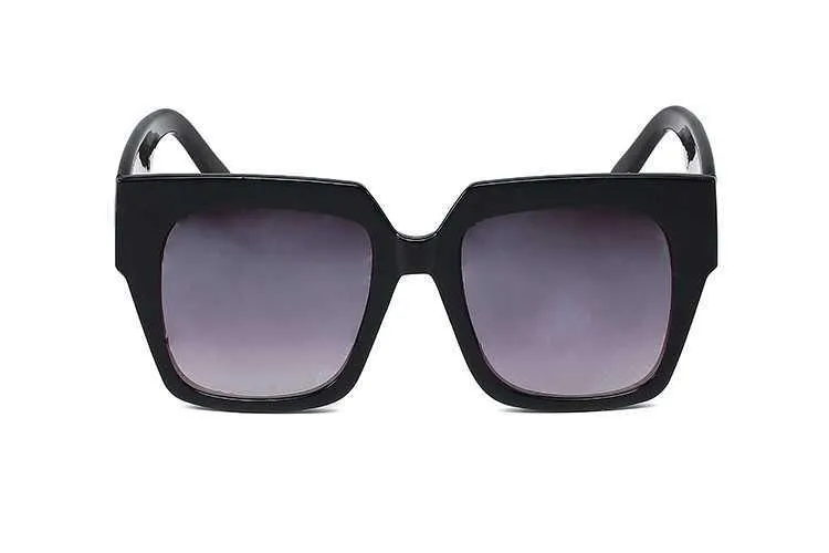 Occhiali da sole quadrati grandi da uomo e da donna con montatura grande e sfumata_voghion.com