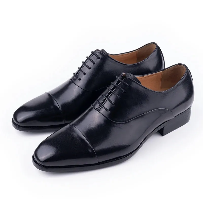 Chaussures Oxford noires pour homme, élégantes et de haute qualité, en cuir véritable, faites main. Idéales pour le bureau ou les soirées formelles._voghion.com