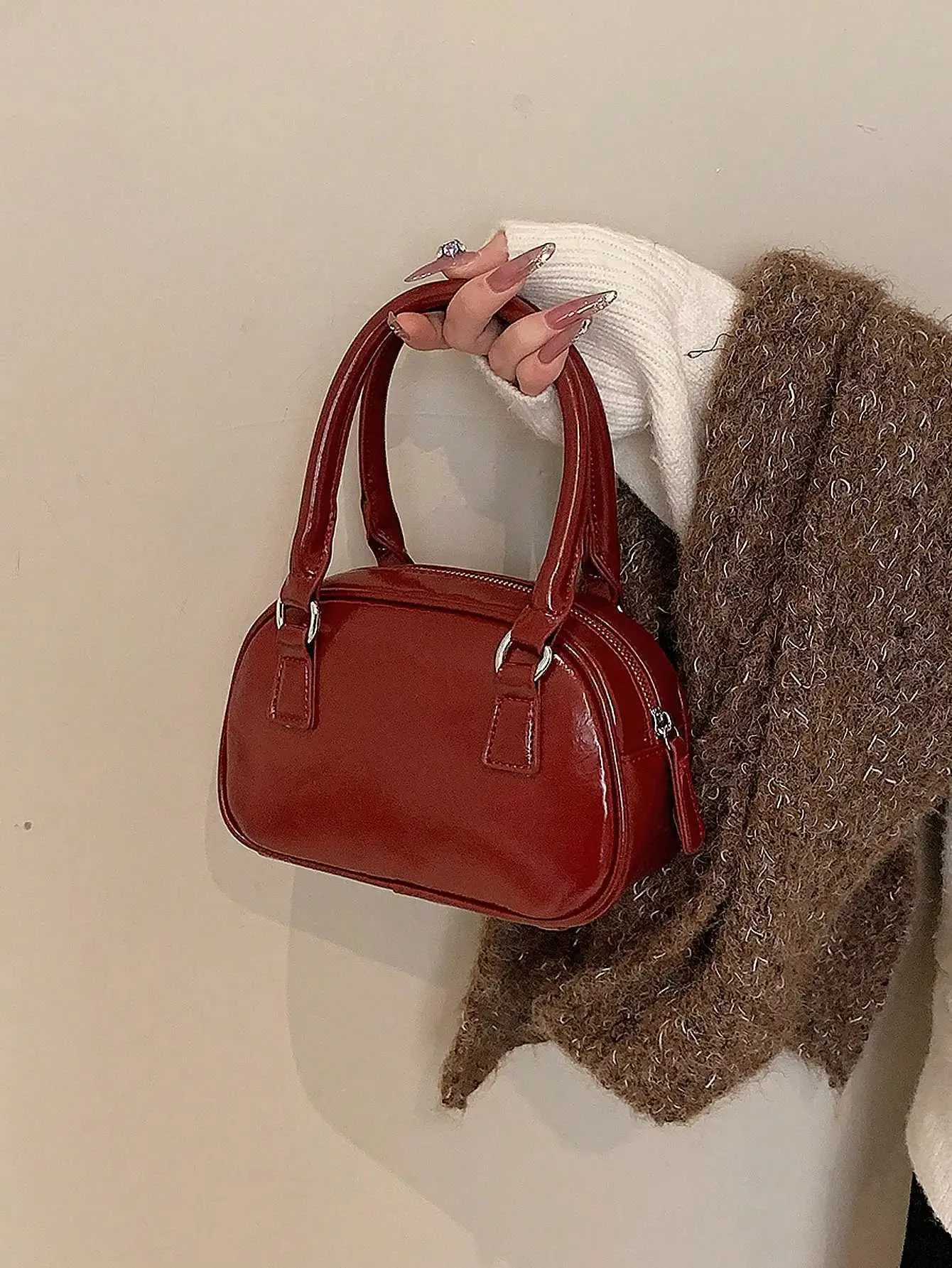 Borsa a tracolla rossa versatile da donna piccola borsa quadrata_voghion.com