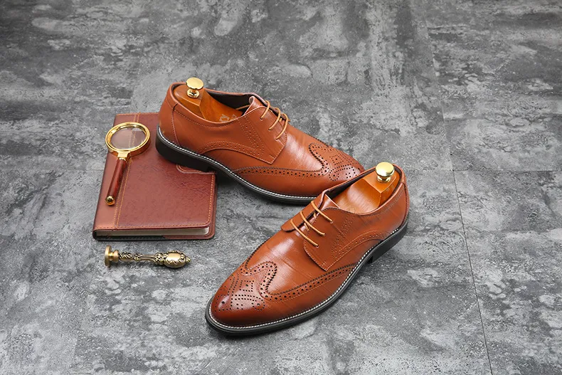 Vestido Couro Envernizado Moda Noivo Casamento Homens estilo italiano Oxford Sapatos Tamanho Grande 48_voghion.com