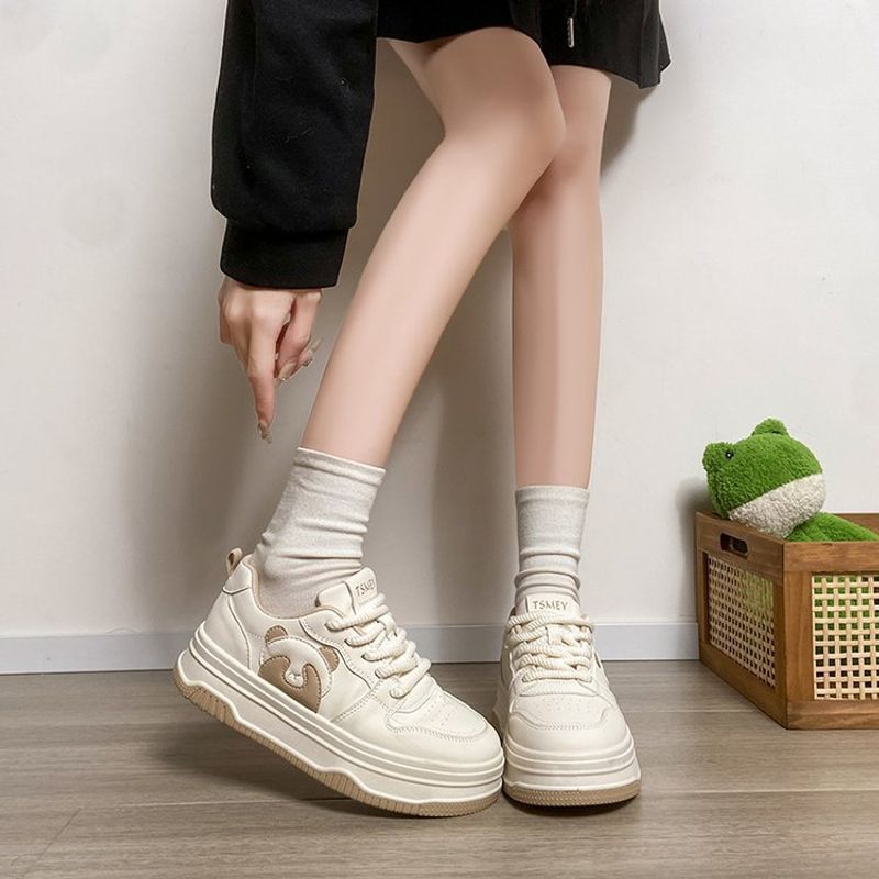 Tablero de panda de cuero para mujer en primavera de 2024, nuevo bizcocho versátil para mujer para deportes, ocio, ligero, grueso_voghion.com