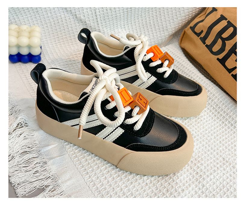 Ragazza vigorosa, versatile, con suola spessa, allenamento tedesco, piccola tavola bianca, scarpe sportive Instagram primavera 2024 da donna_voghion.com