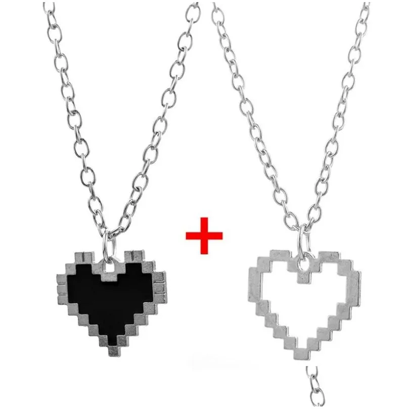 Pixel Heart Couple Necklace For Couples Y2k Style Black And White_voghion.com
