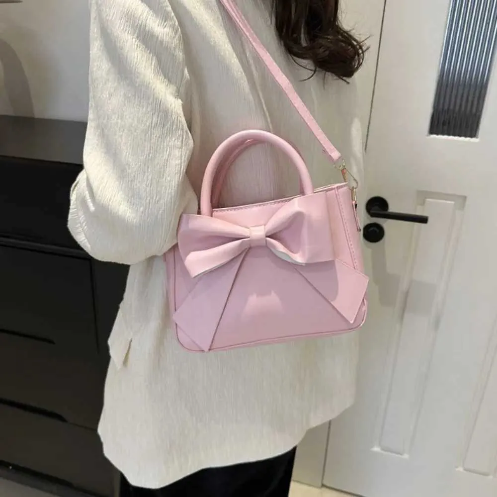 Damen Schultertasche Und Messenger Bag Aus Kunstleder Elegant_voghion.com