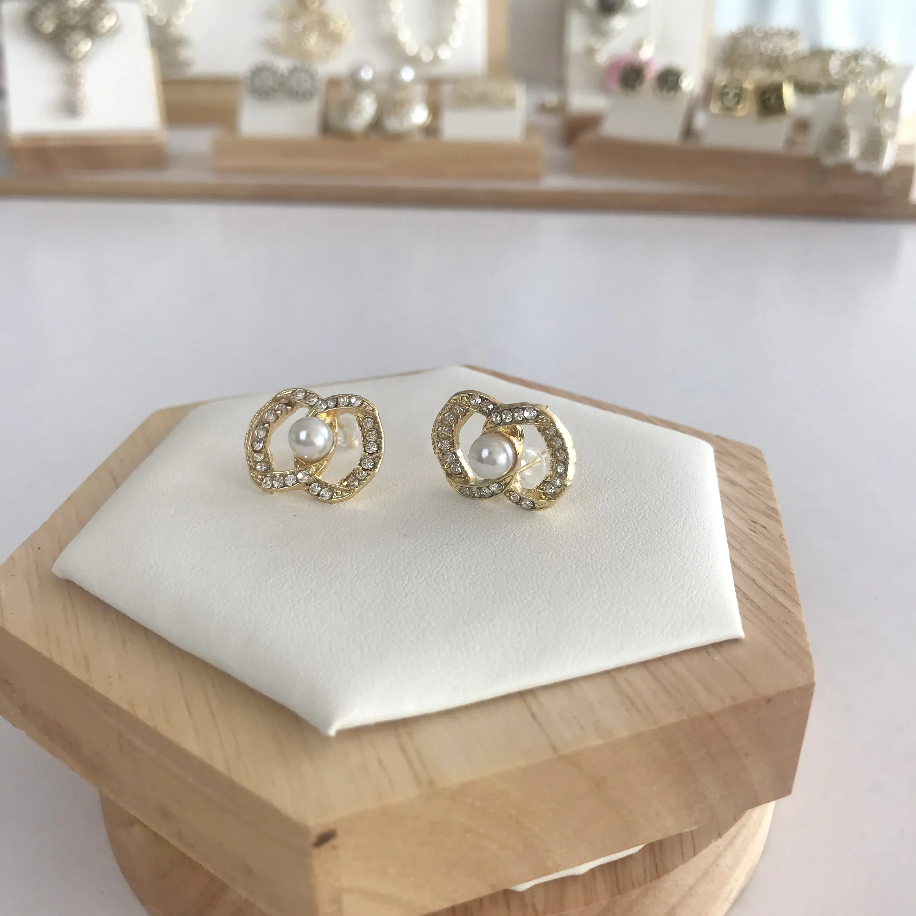 Designer für Frauen Doppelperlenohrringe Ohrstecker Diamantperlen Baumeln Ohrringe Hohe Qualität Nicht verblassen 19 Stile Hochzeit_voghion.com
