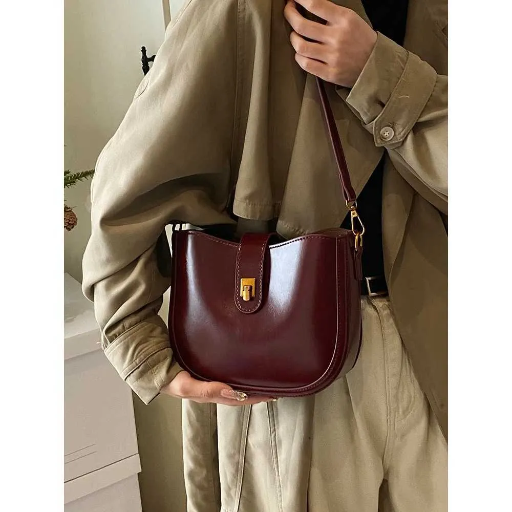 Borsa a secchiello Bury da donna, solida, alla moda, in pelle PU, con tracolla, versatile, per il tempo libero, con catena, semicerchio_voghion.com