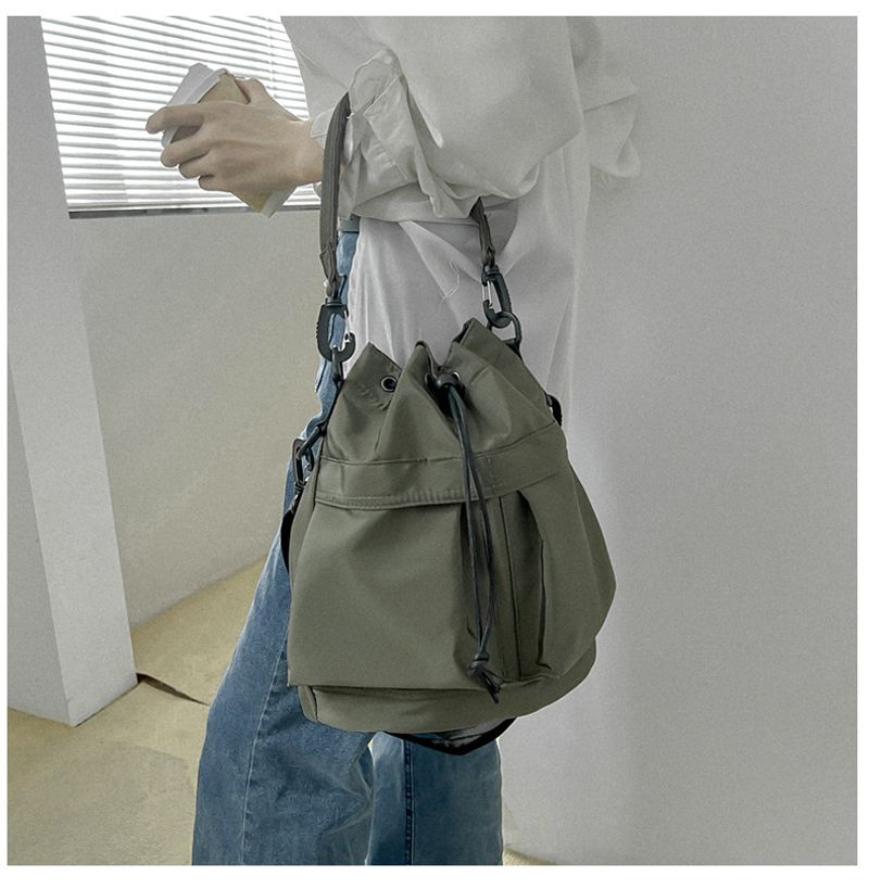 Lässige Schwimmtasche Große Kapazität Nylon Unterarm-Eimertasche Hochwertige tragbare Turntasche mit Kordelzug_voghion.com