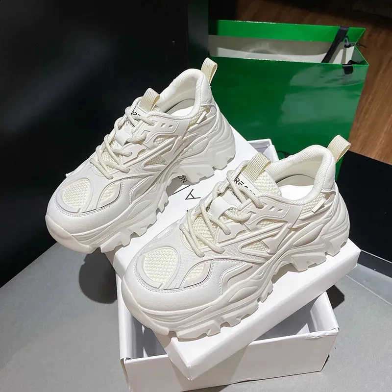 Dicken Boden Koreanische Schwarz Chunky Turnschuhe Frauen Plattform Slip Auf Atmungs Herbst Winter Frau Vulkanisieren Schuhe Pelz_voghion.com