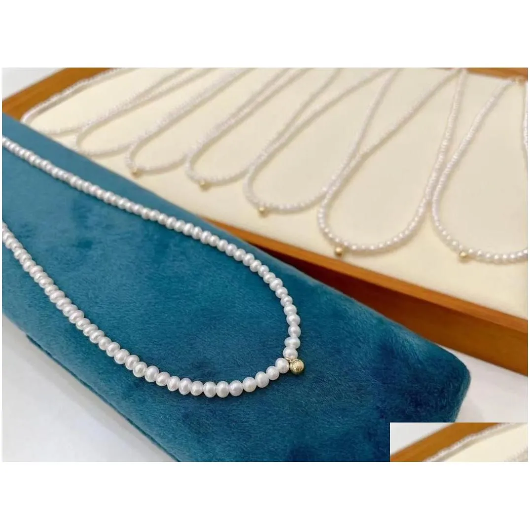 Elegante natuurlijke zoetwaterparelketting met ovale parels_voghion.com