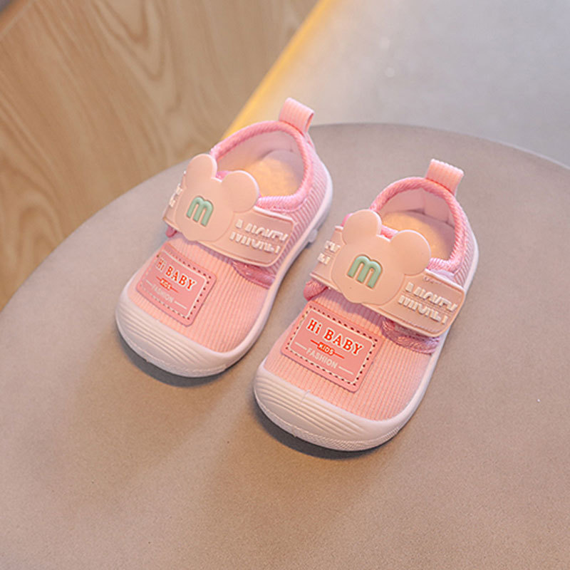 Chaussures en tissu de printemps et d'automne pour bébés de 0 à 2 ans, garçons et filles, chaussures simples de dessin animé, chaussures d'appel pour bébés à semelle souple