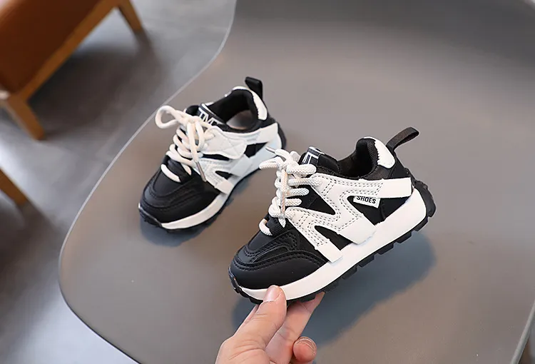 Zapatillas deportivas escolares para niños pequeños, unisex, para entrenamiento, para exteriores, cómodas, tallas 21_voghion.com