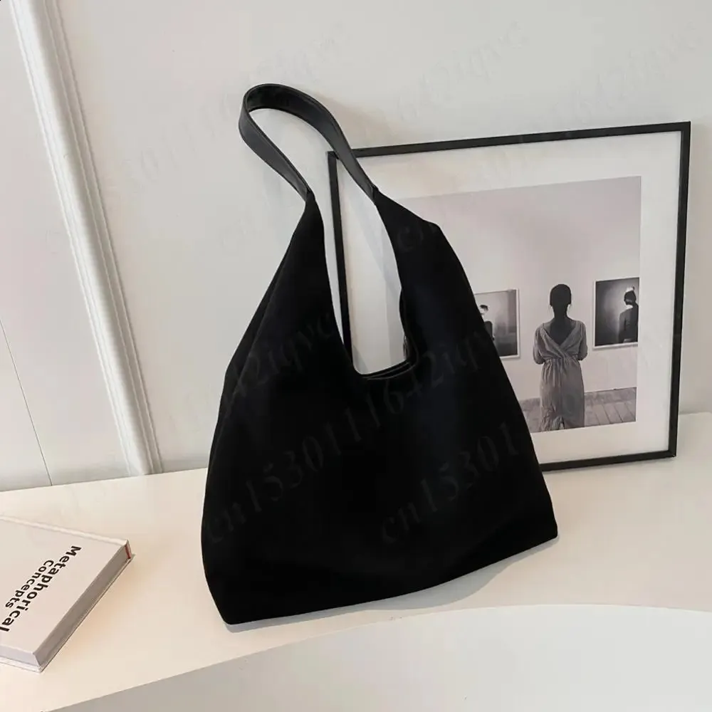 Borsa a tracolla semplice in pelle scamosciata vintage da donna, grande capacità, elegante, da viaggio, con chiusura a gancio, in tinta unita, 240919_voghion.com