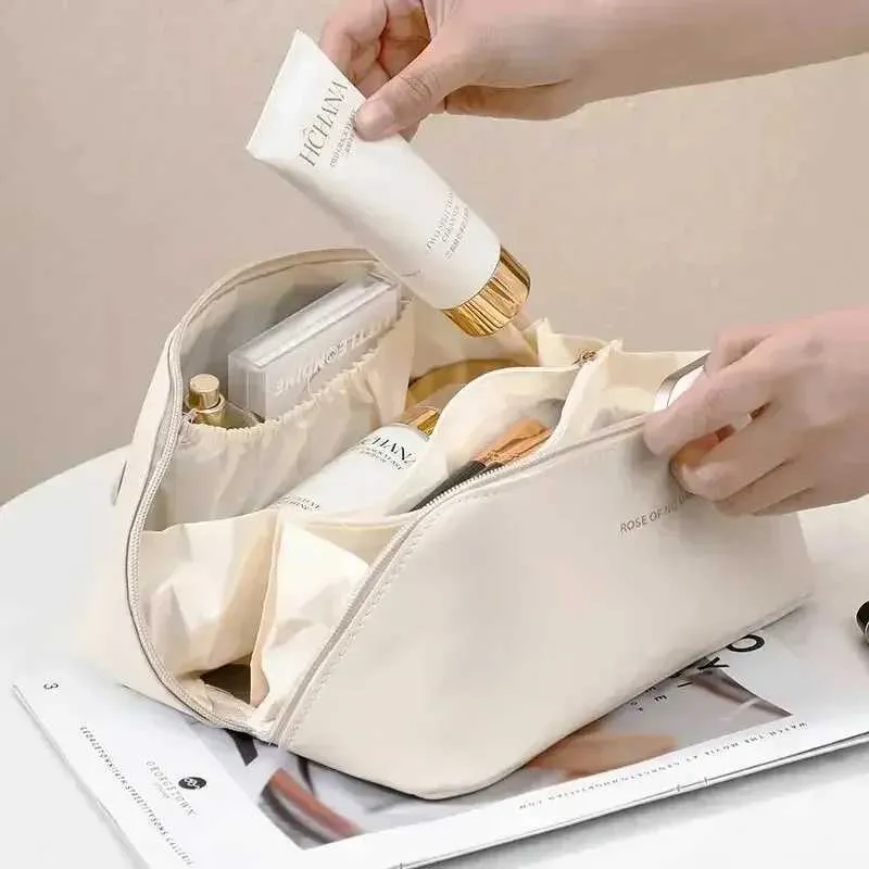 High end simple and convenient basic storage large capacity cute lightweight travel makeup bag Y241023_voghion.com