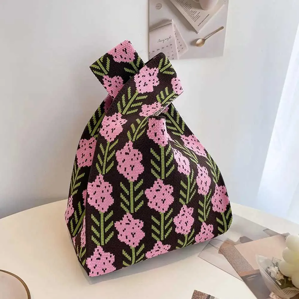 Fi striped knot wrist hand knitted V-handbag portable mini reusable shopping bag Y241106_voghion.com